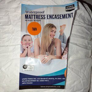 Bedding-Waterproof Mattress Sheet, Twin. 2 fitted. NEW!